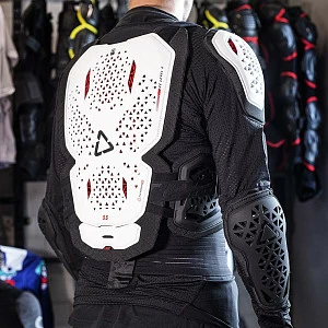 Защита панцирь Leatt Body Protector 5.5 Evo