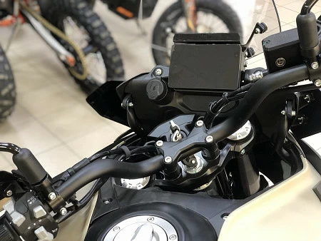 Мотоцикл Benelli TRK 702X (бежевый) 2026г.