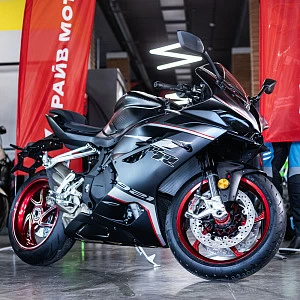 Мотоцикл QJ SRK 921 RR (черный) 2026г.